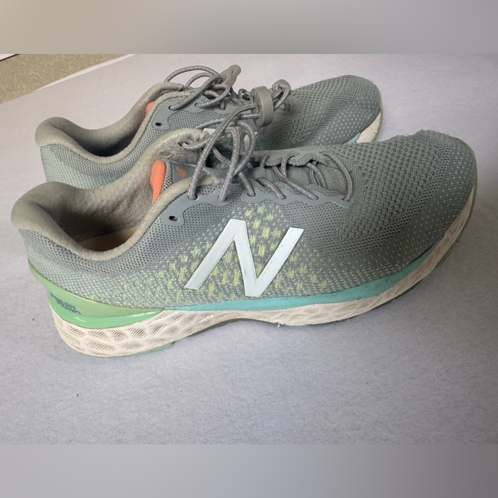 New Balance Fresh Foam 880 Gray and Orange Shoes
